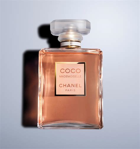 CHANEL COCO .